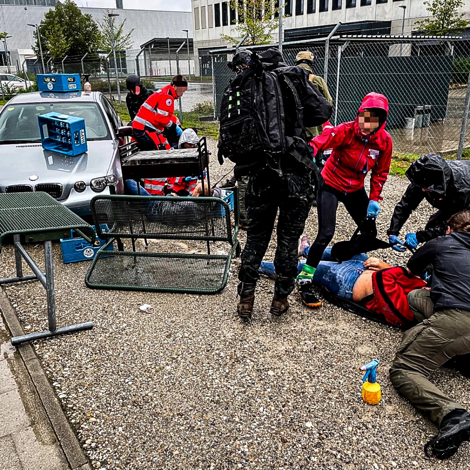 Beispielbild (simulierte Verletztenversorgung, zivile Terror-Lage)